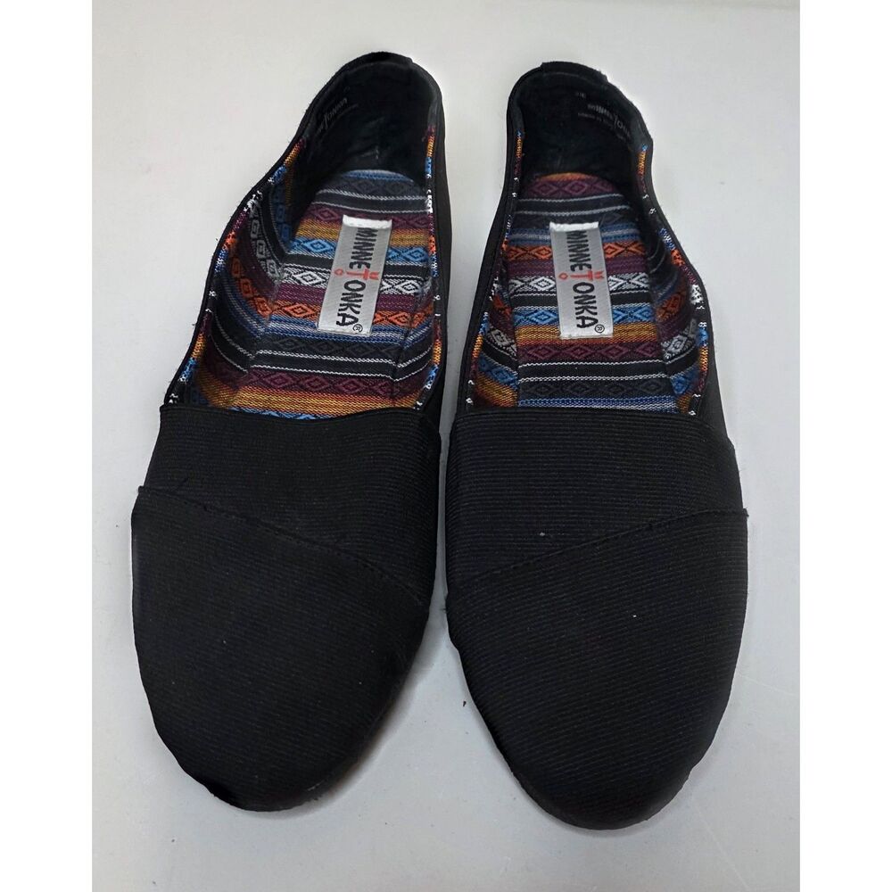 Minnetonka Women's Canvas Slip On Black‎ Size 8